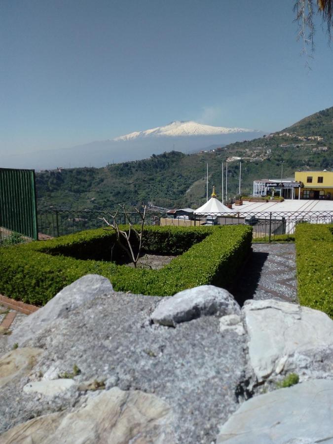 Franca'S Apartment Taormina Exterior photo